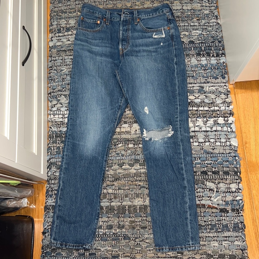 Levi’s 501S distressed skinny Jean